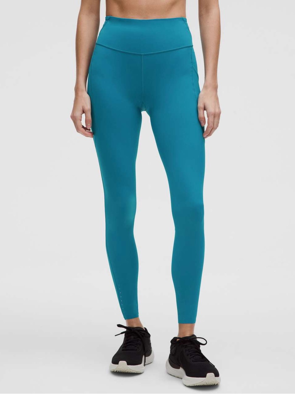 Lululemon Fast and Free High Rise Tight 28” Size 8 Hawaiian Blue 💙💚